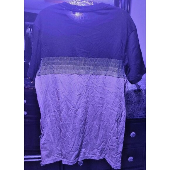 Guess New Men Short Sleeve T Shirt Size L - Picture 3 of 3